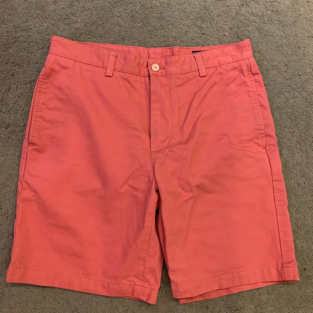 Vineyard Vines club short in salmon